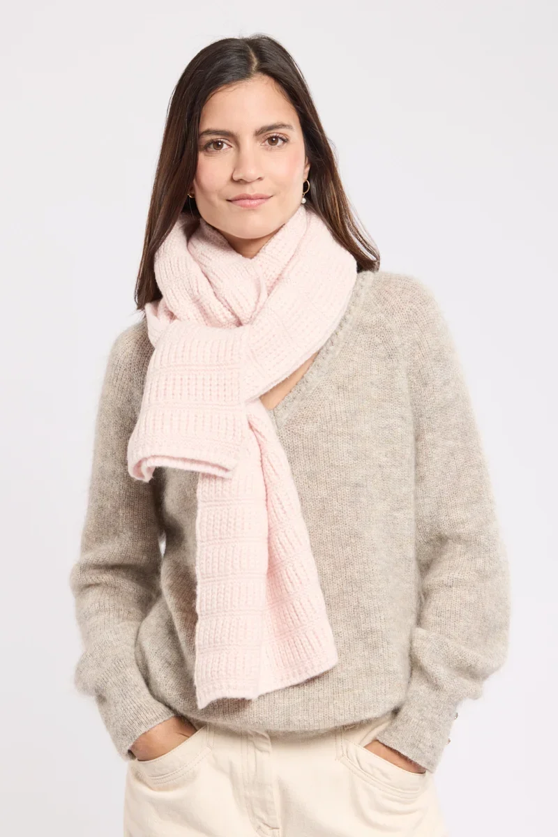 Top-Quality Scarf – wool World-Class