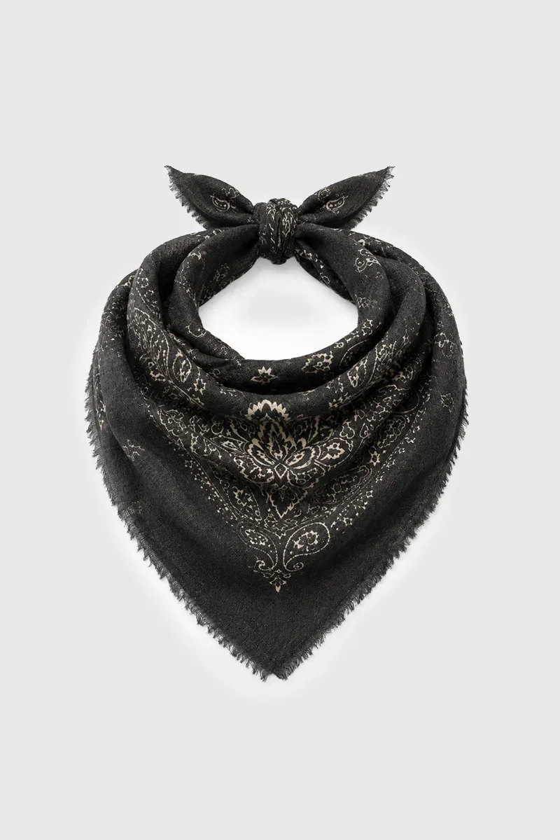 High-Quality Bandana – wool Sophisticated