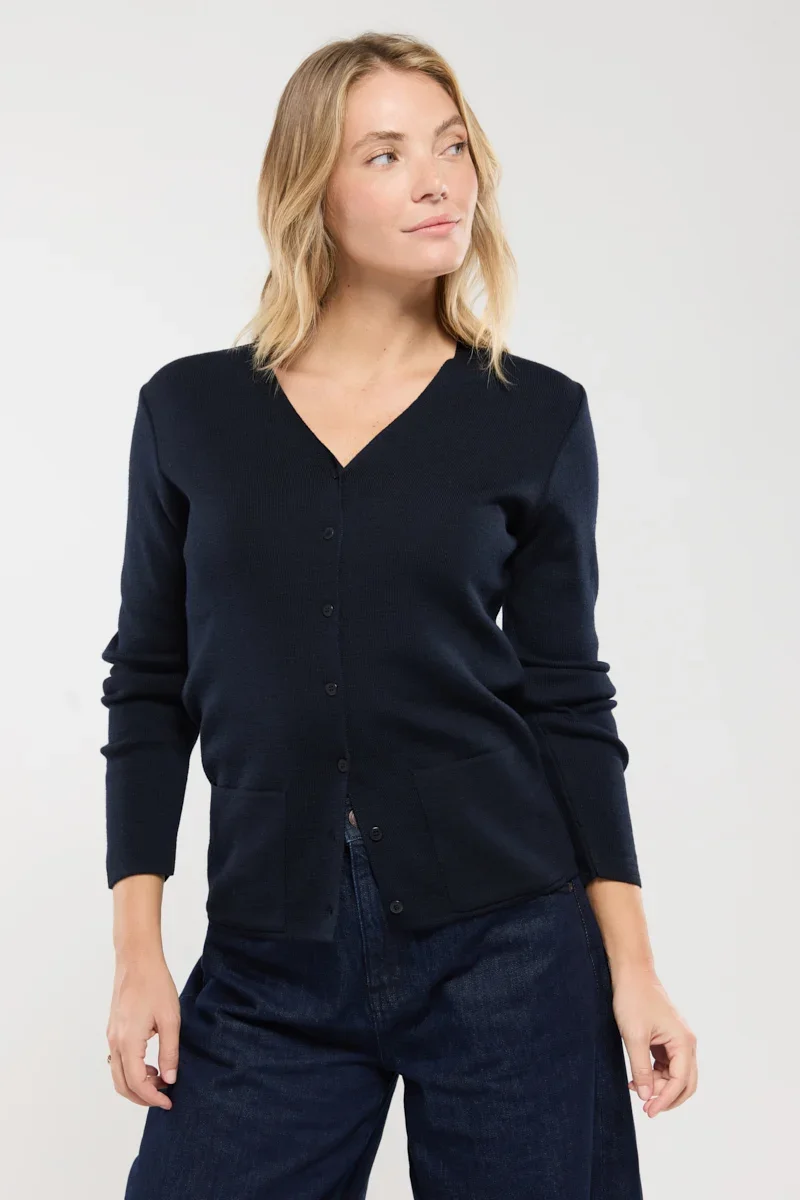 Sustainable V-neck cardigan – wool and acrylic Top-Quality