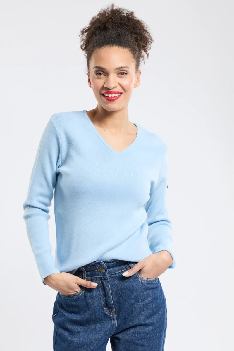 Minimalist V-neck jumper – wool and acrylic Trendy