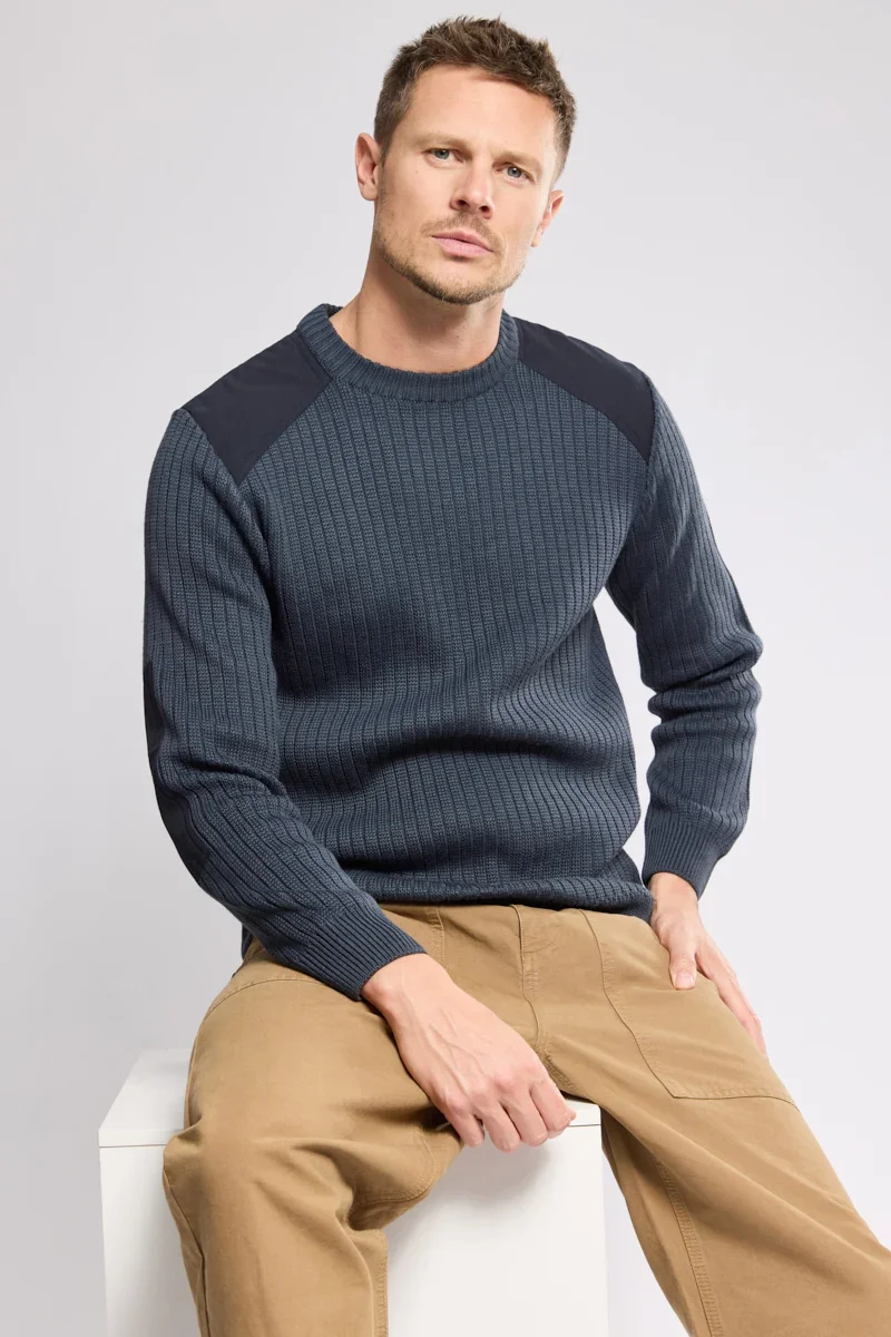 Durable Military-style jumper – wool Trendy