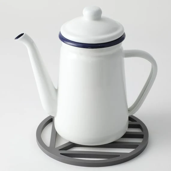 Authentic MAGNET SILICONE TRIVET LEAF DGY High-End