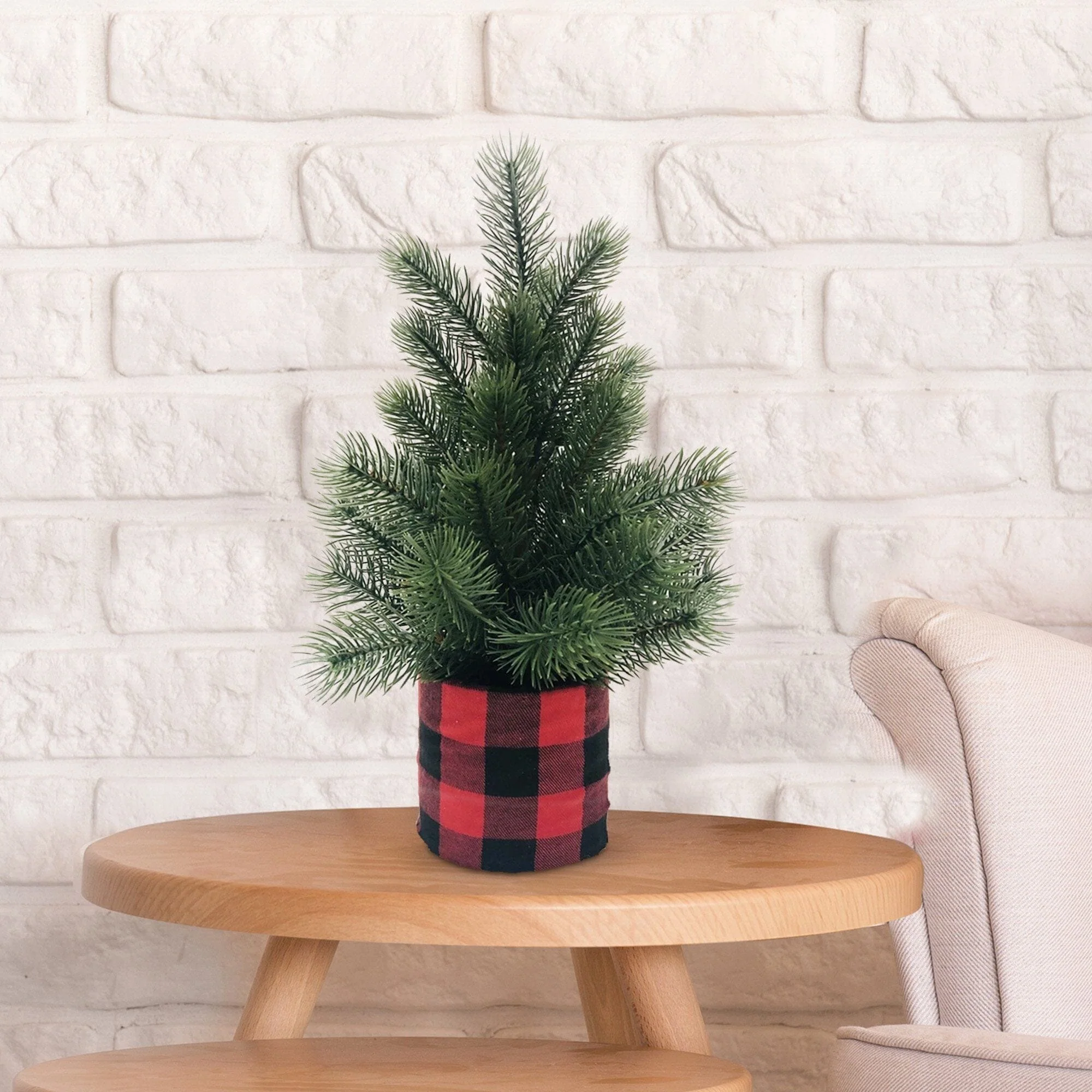 Lightweight Xmas Pine Tree in Plaid Fabric Base Cup Casual