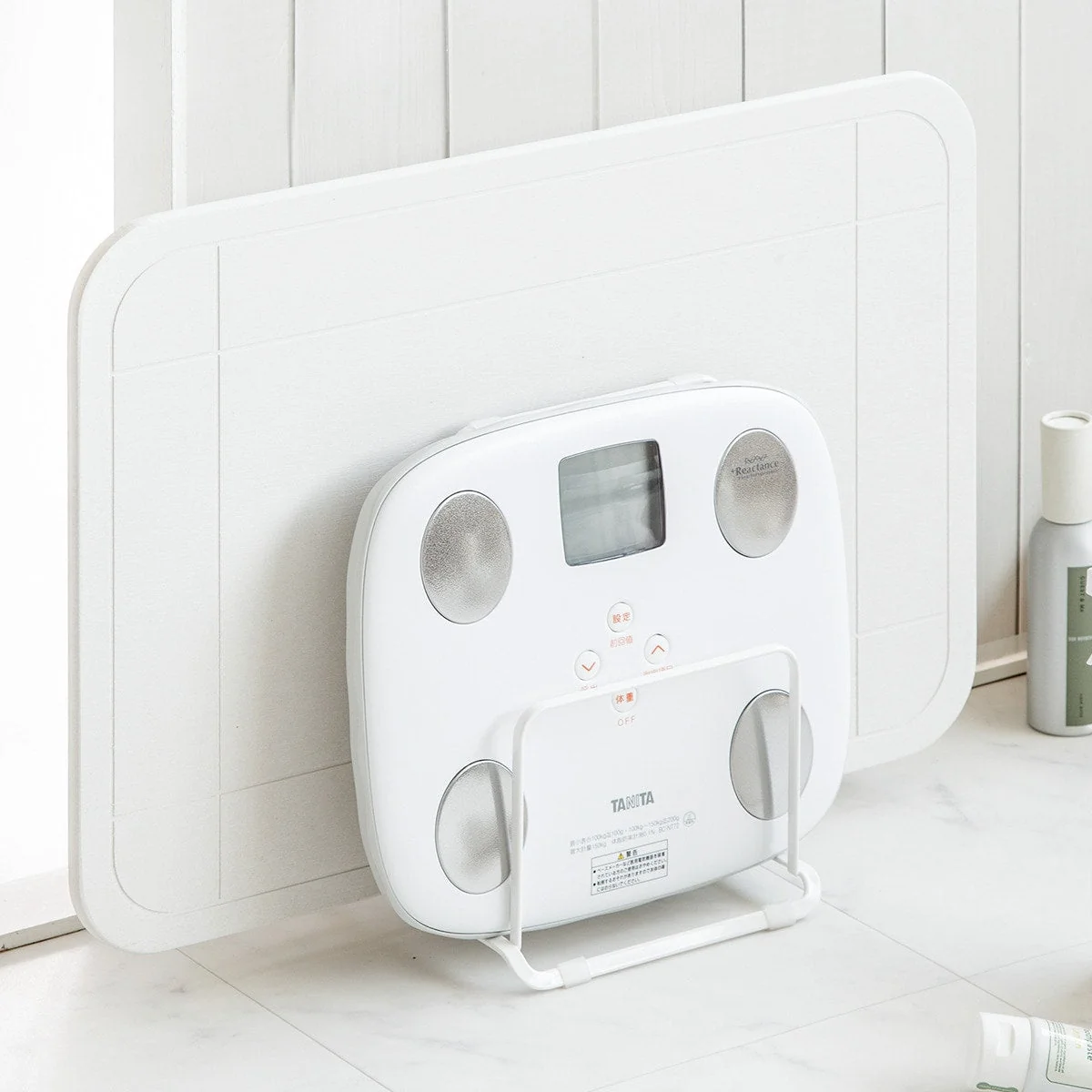 Functional BATHMAT amp SCALE STAND 2 High-Quality