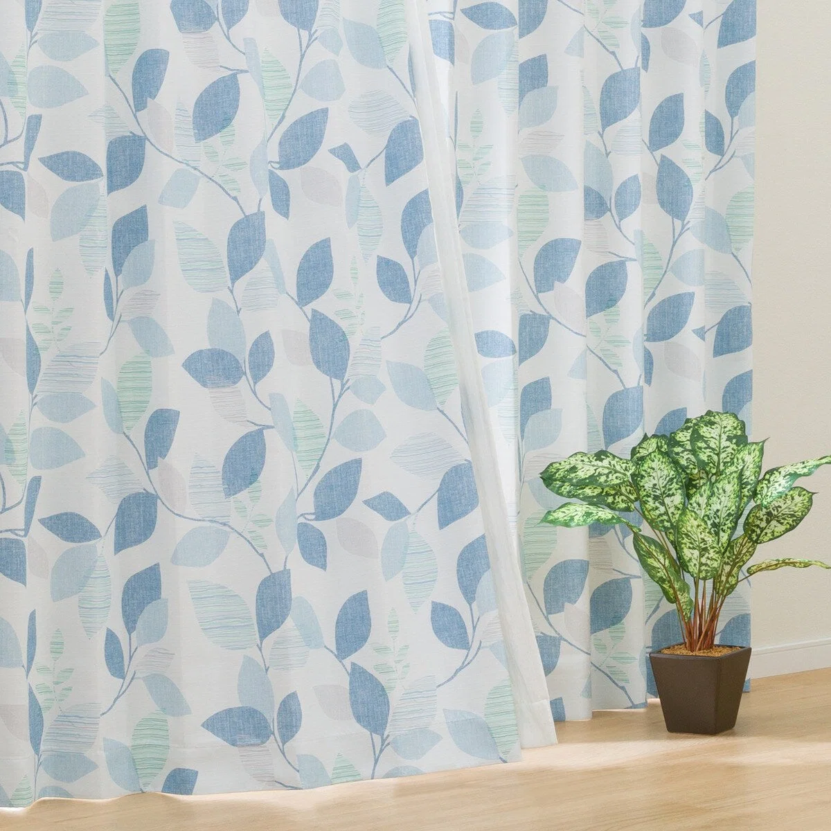 Crafted CURTAIN FENRIR BL 100X135X2 Luxury