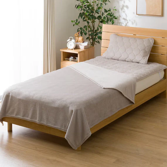 Crafted BLANKET SOFT TOUCH MO S A2401 High-Quality