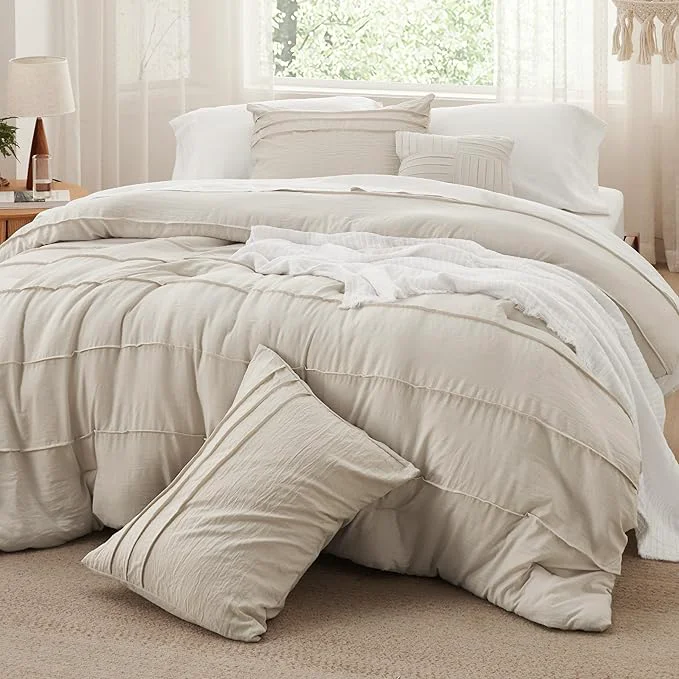Innovative Bedsure Twin Comforter Set – 3 Pieces Pinch Pleat Bed Set Beige Boho Bedding for All Season 1 Soft Comforter 1 Pillowcase 1 Decorative Pillow Detailed