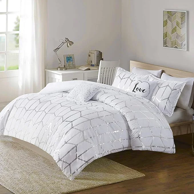 Premium Intelligent Design Raina Full Queen Comforter Set Soft Microfiber Modern Geometric Metallic Bed Set 5 Pieces College Bedding with 2 Shams 2 Toss Pillows White Silver Effective