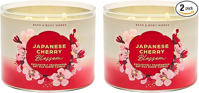 High-End Bath Body Works Japanese Cherry Blossom 3-Wick Candle Convenient