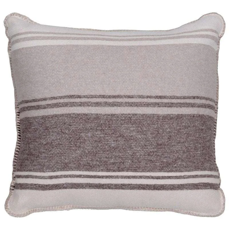 Outstanding Alaska Fairbanks Pillow – 18×18 Crafted