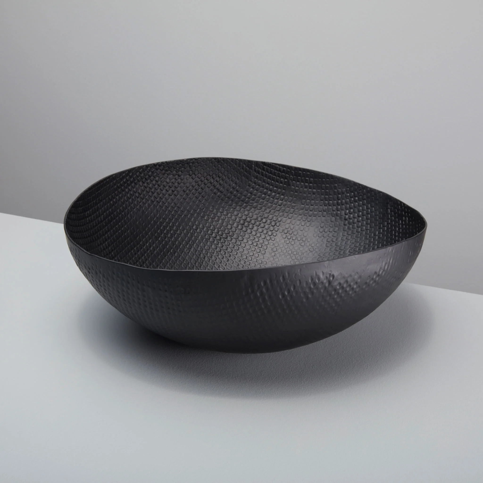 Eco-Friendly Wallis Aluminum Bowl Extra Large Convenient