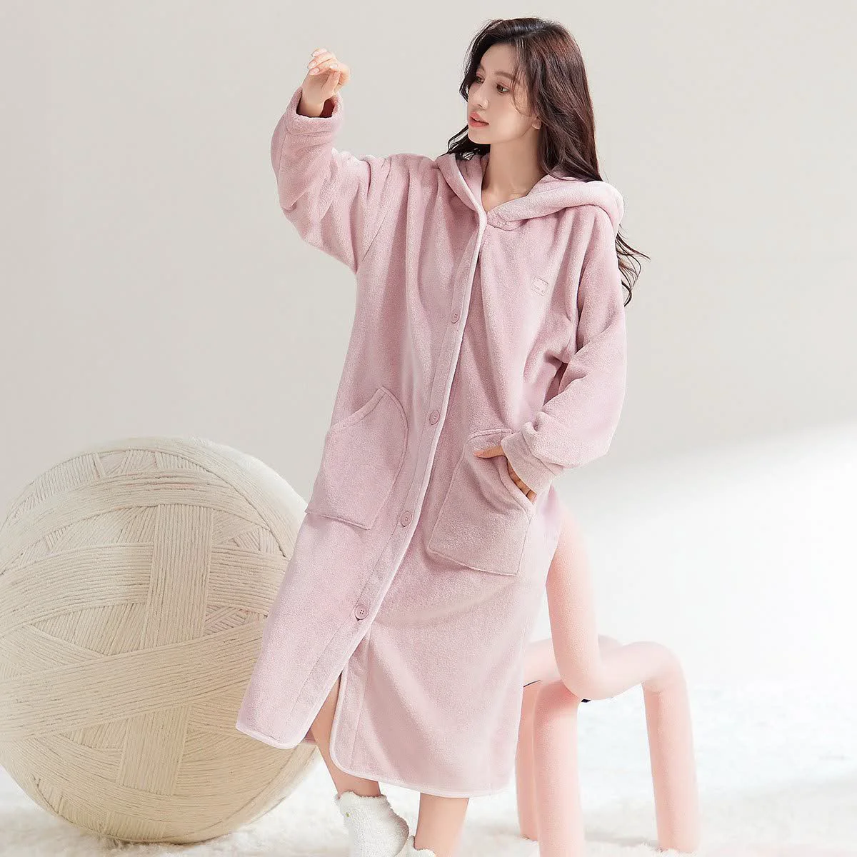 High-Performance Ownkoti Simple Hooded Button Plush Bathrobe High-End