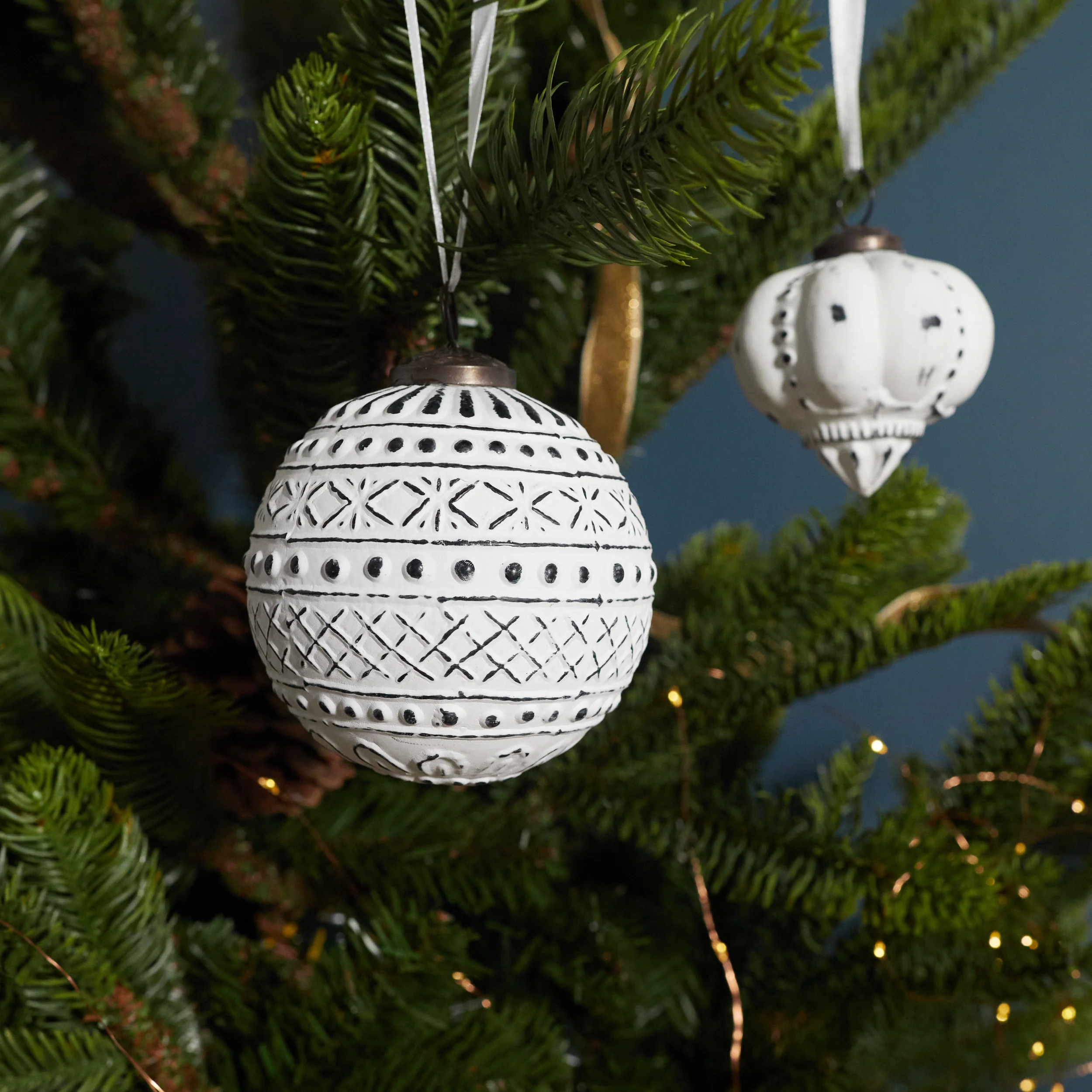Professional Breckenridge Ornament Damar Carefully Designed