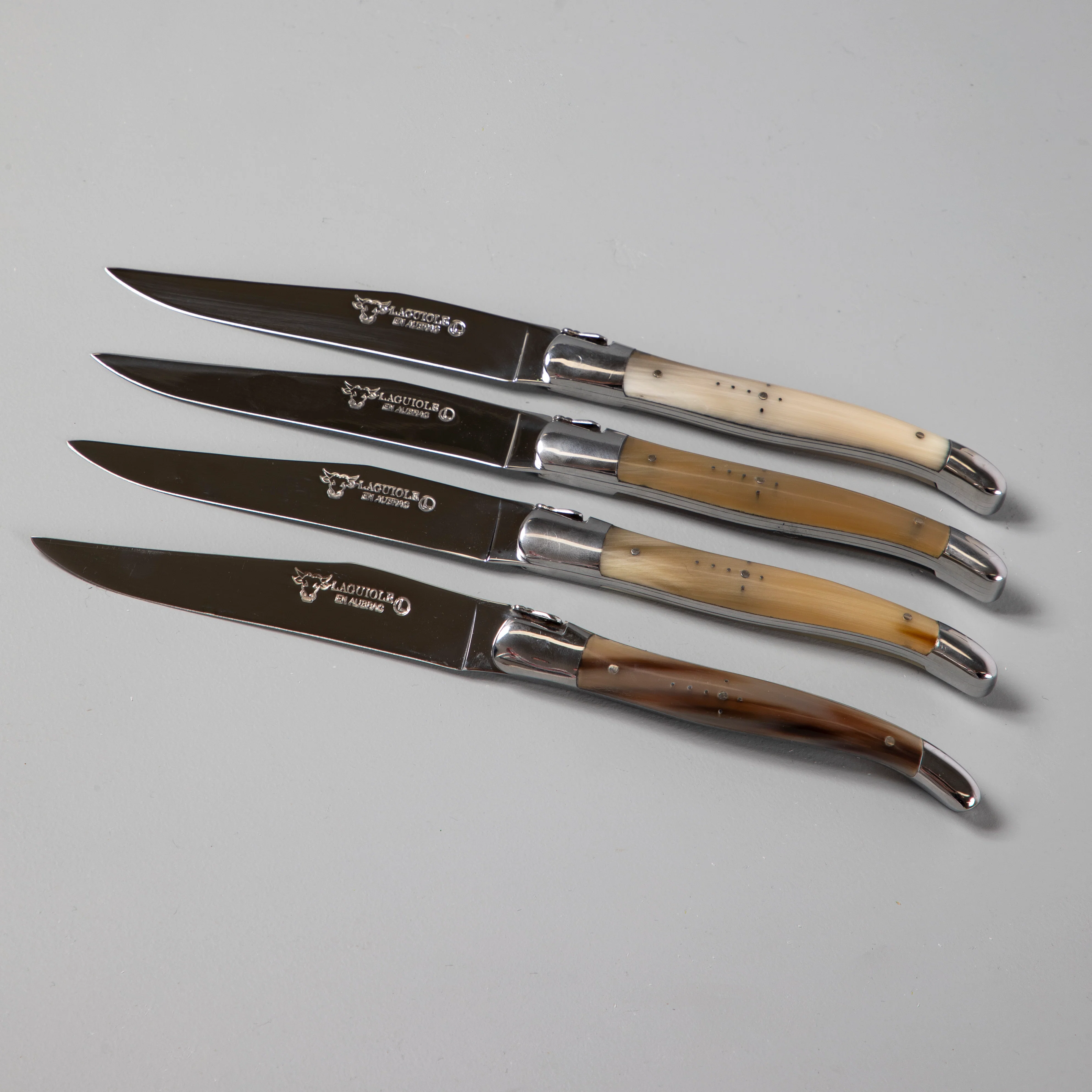 Classic Laguiole en Aubrac Handcrafted Steak Knives Set of 4 Solid Horn Modern