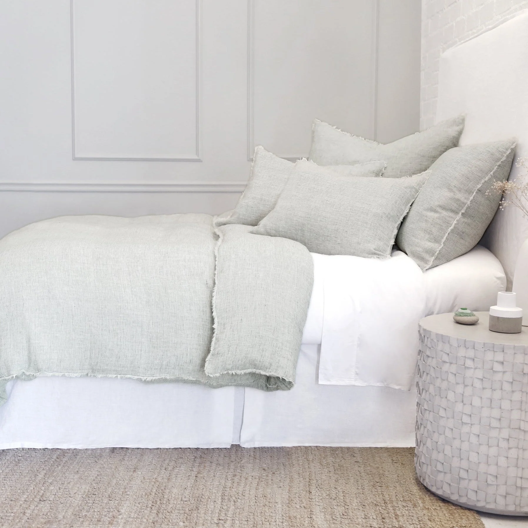 Contemporary Logan Queen Duvet Olive Original Design