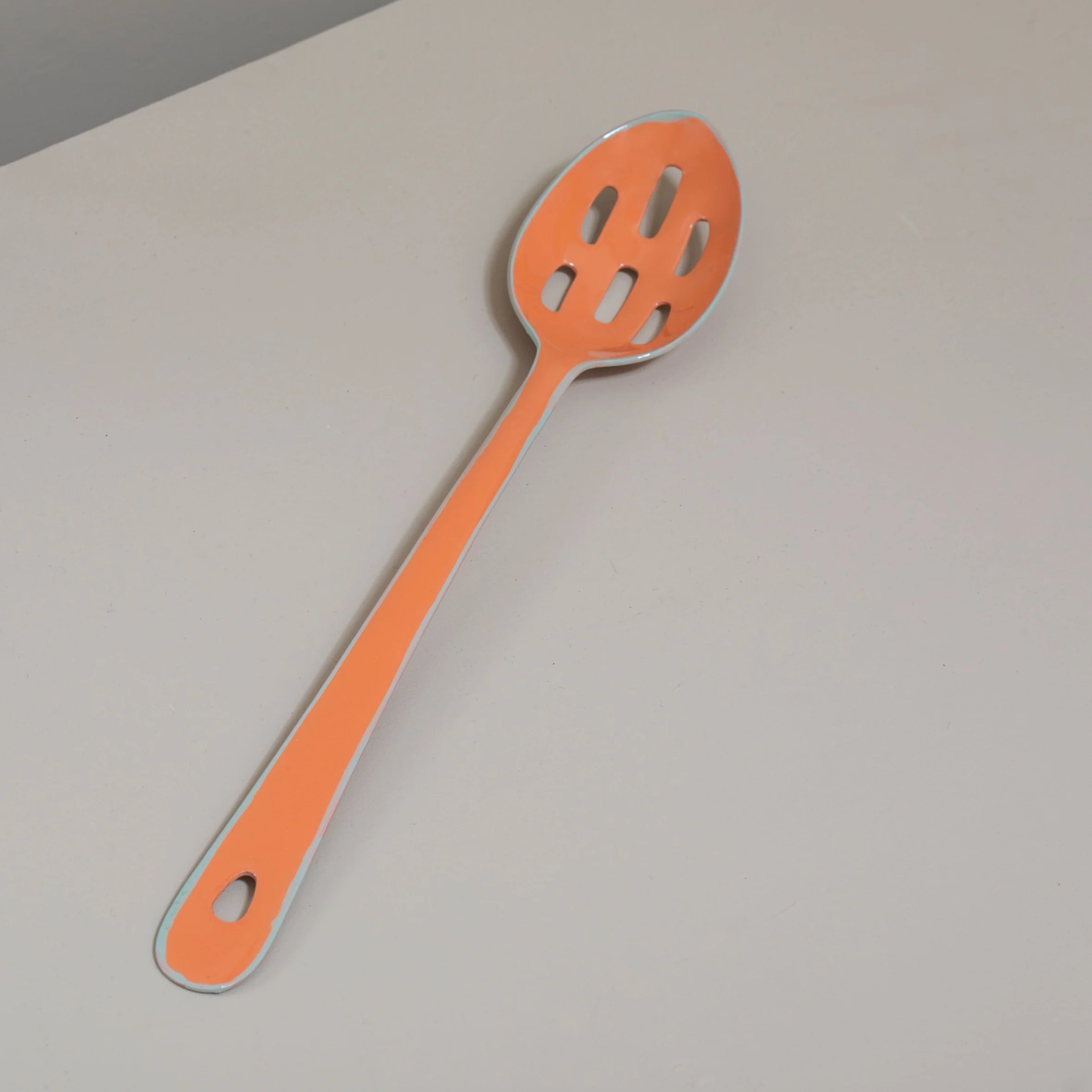 Elite Harlow Slotted Spoon Raspberry Professional