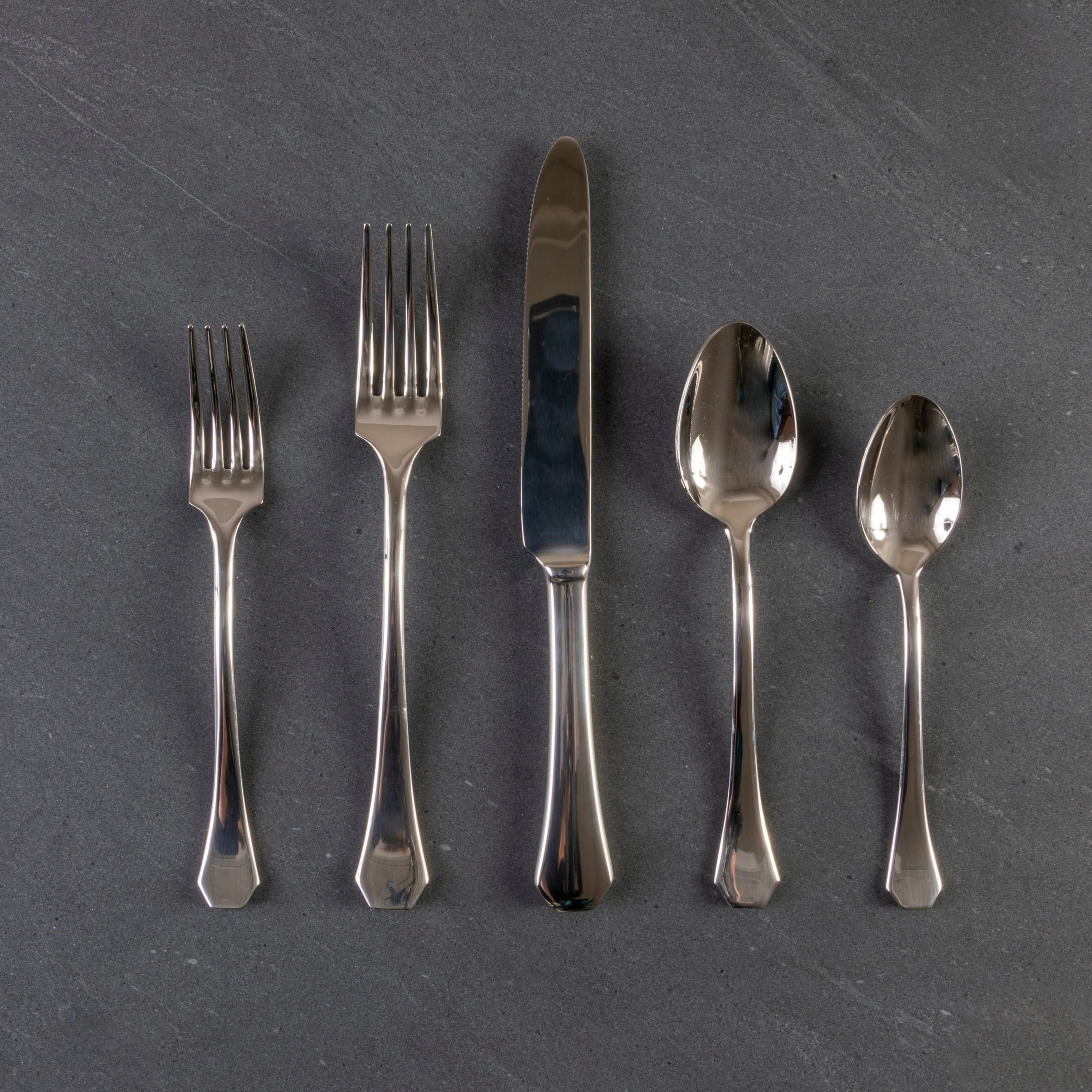 Fashionable Moretto Stainless Flatware Set Green