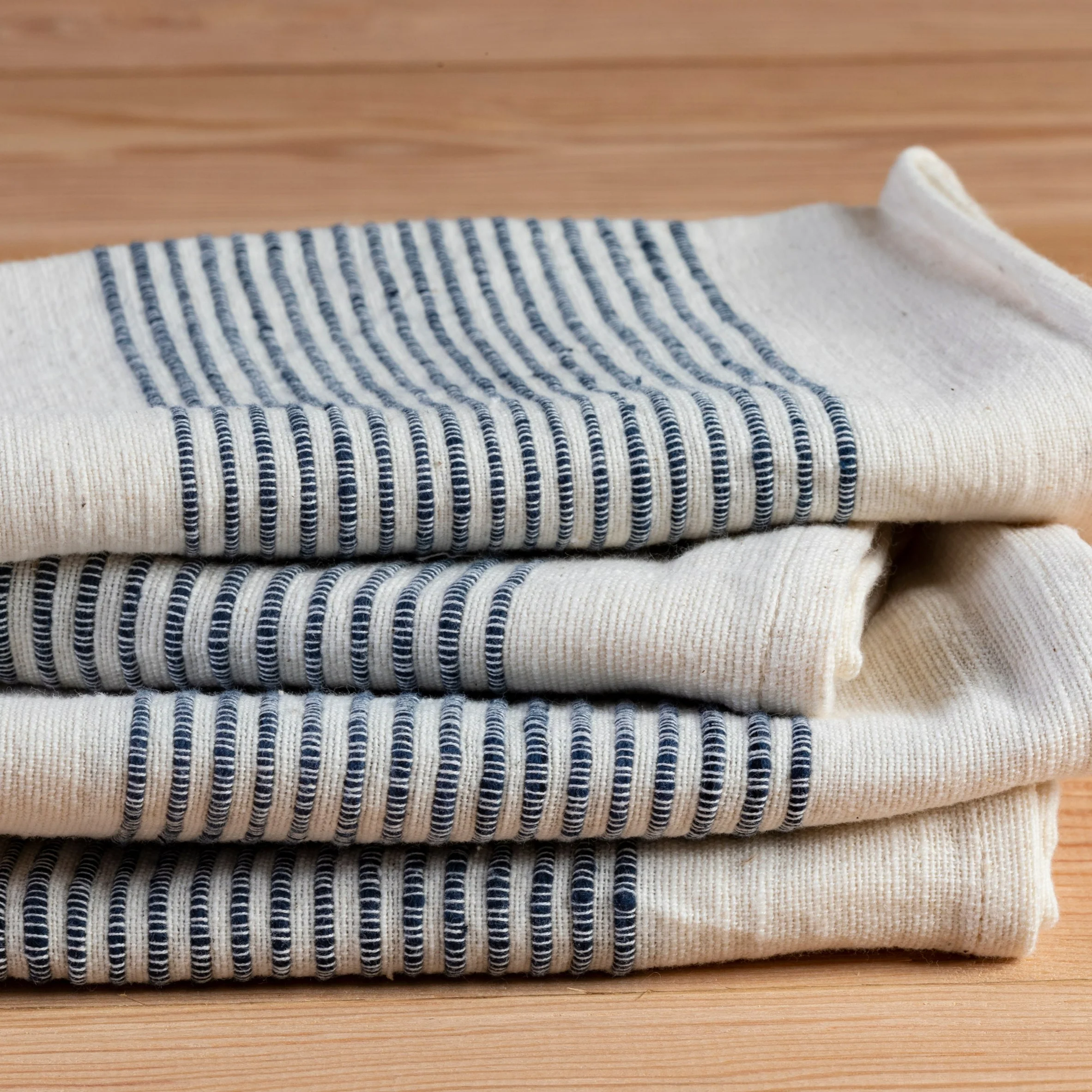 High-End Riviera Napkins Navy Set of 4 Lightweight