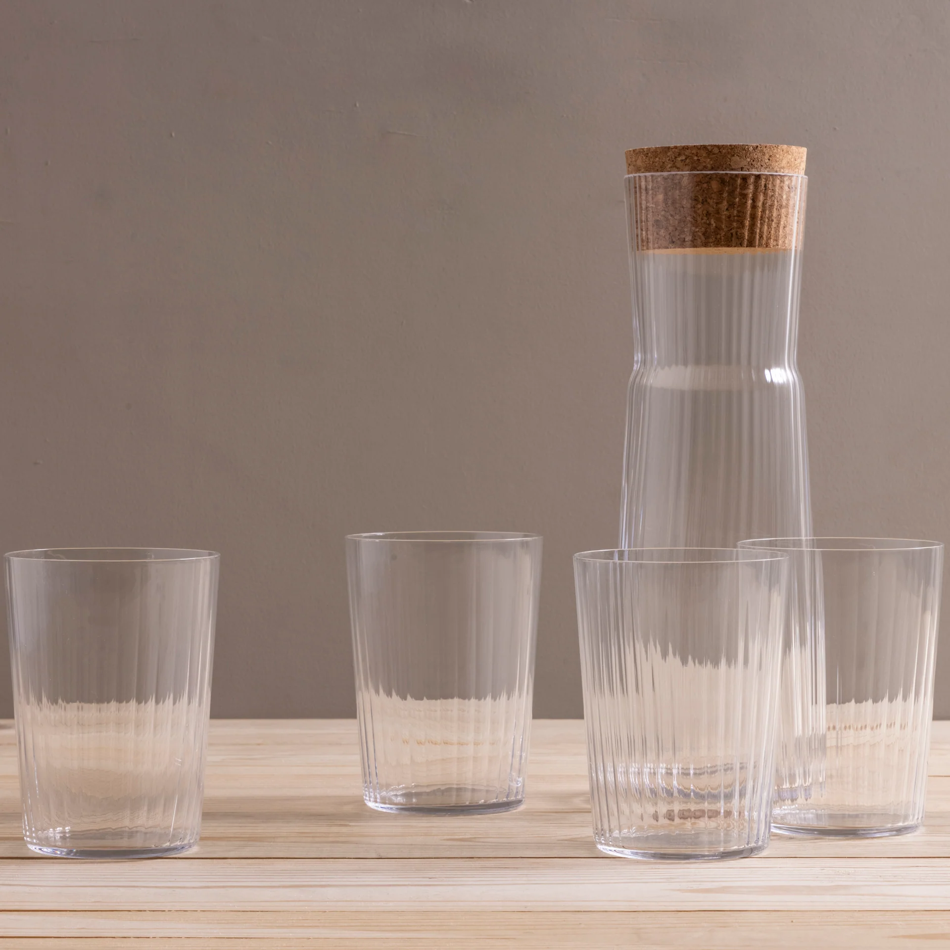 Stylish Gio Carafe with Cork Stopper Premium Material