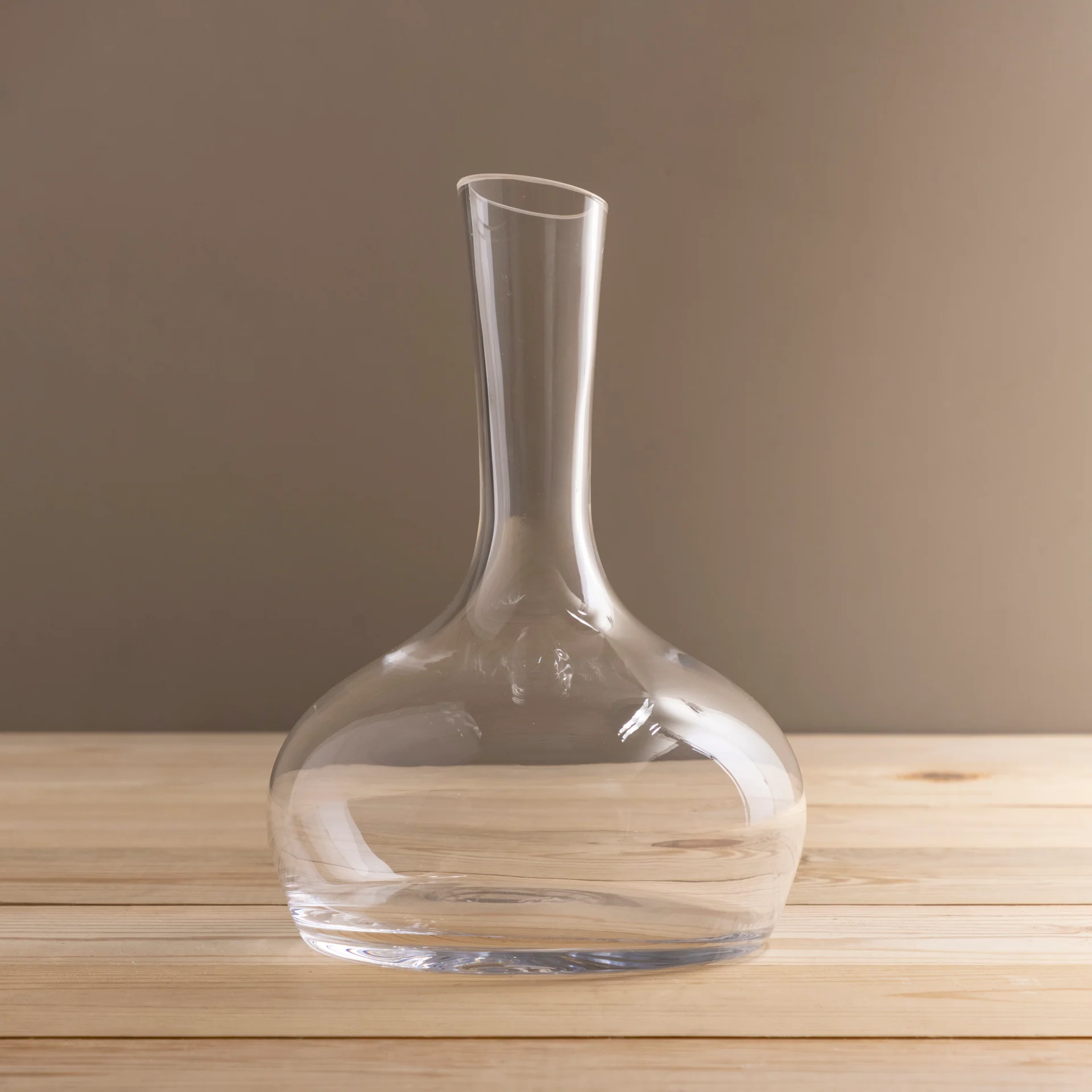 Official Wine Carafe 63oz Casual