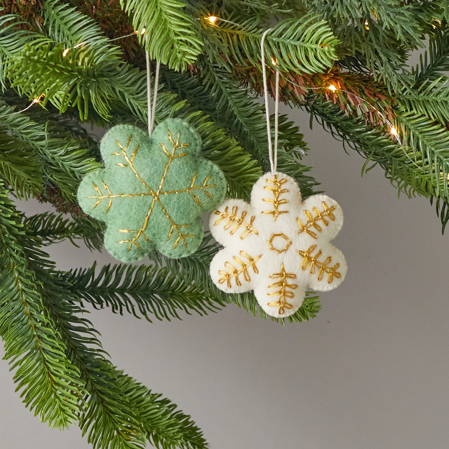 Professional Wool Felt Snowflake Ornaments Set of 2 High-Performance