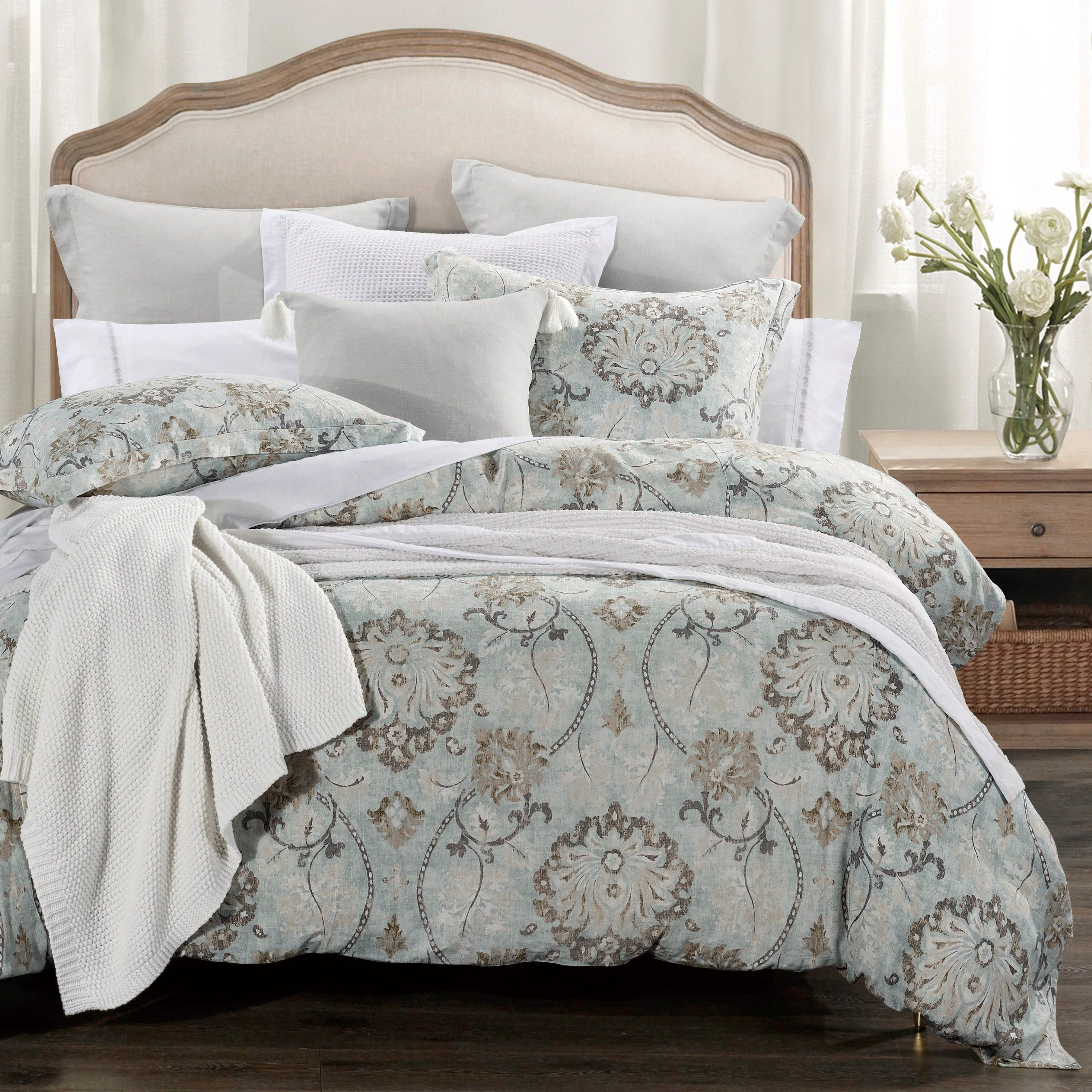 Soft Dalia Comforter Set 3 Pc Reusable
