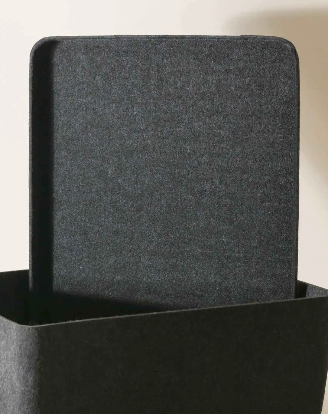 Premium The Sculpted Large Lid Safe