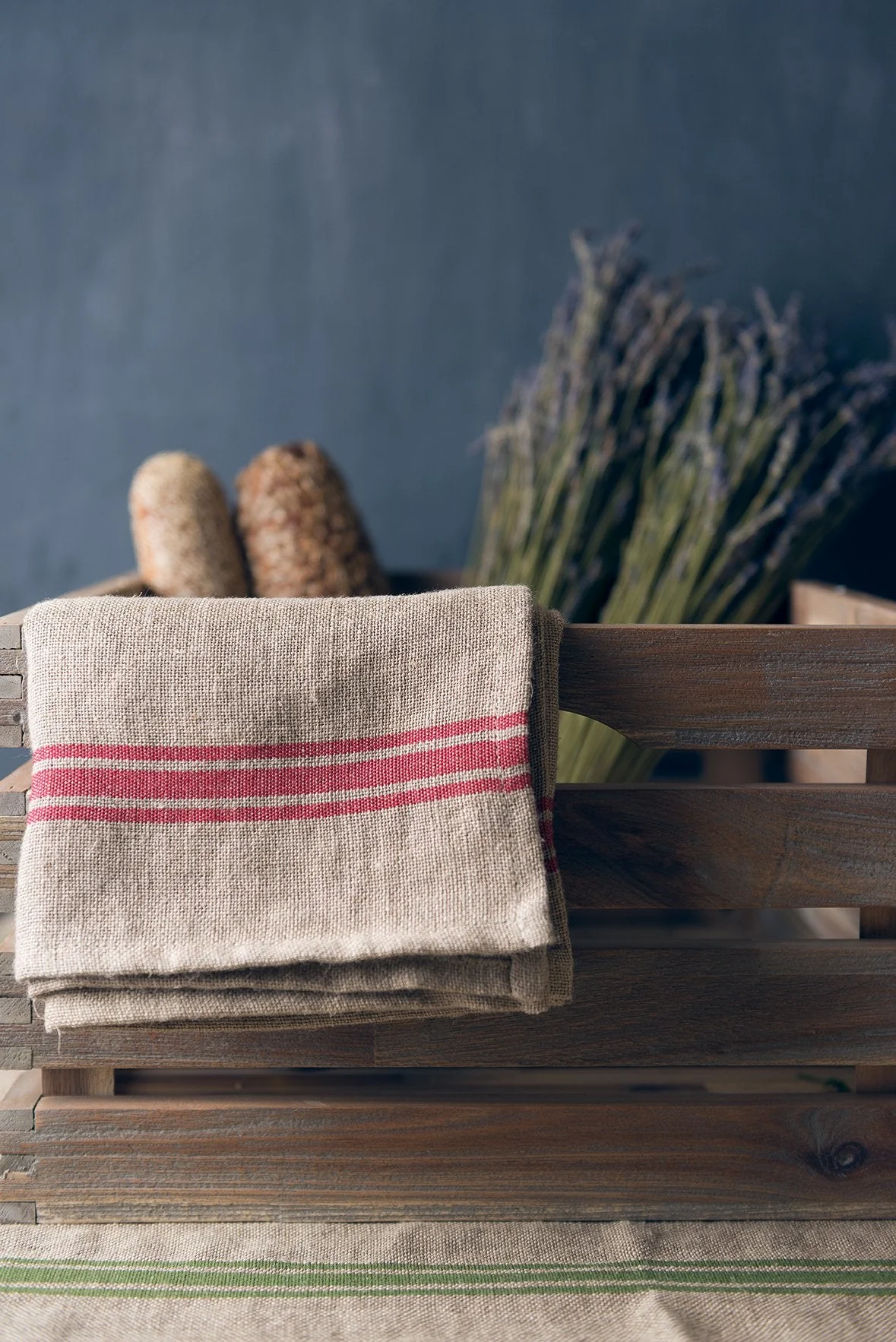 Fine Crafted Thieffry Belgian Linen Napkins Red Set of 4 Flexible