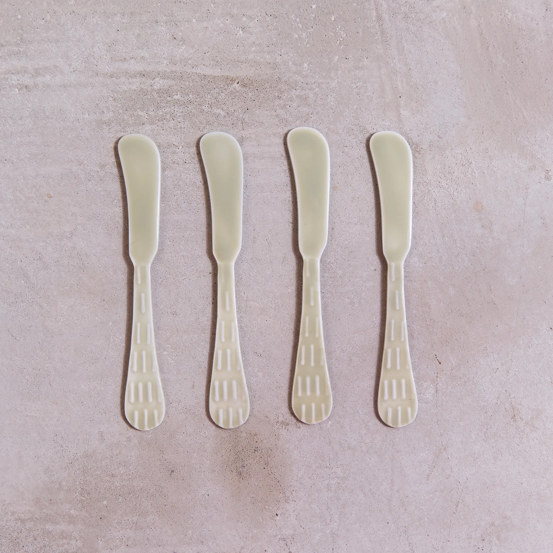 Reusable Nera Light Green Spreaders Set of 4 Innovative