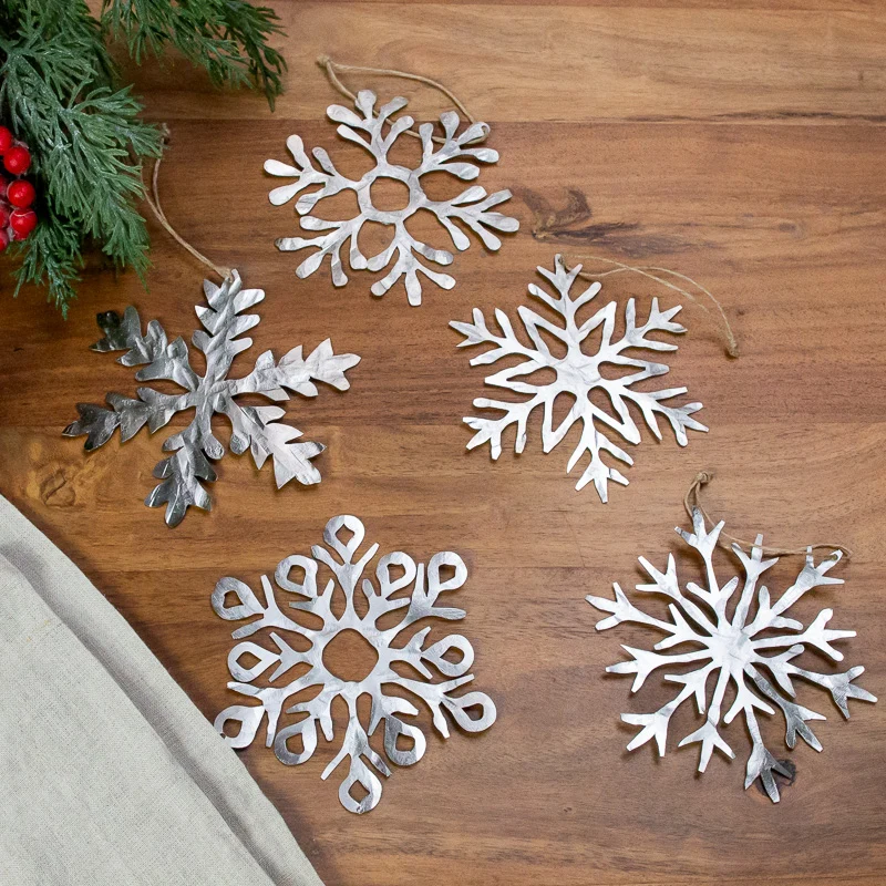 Comfortable Metallic Silver Snowflake Ornament Large Set of 5 Efficient