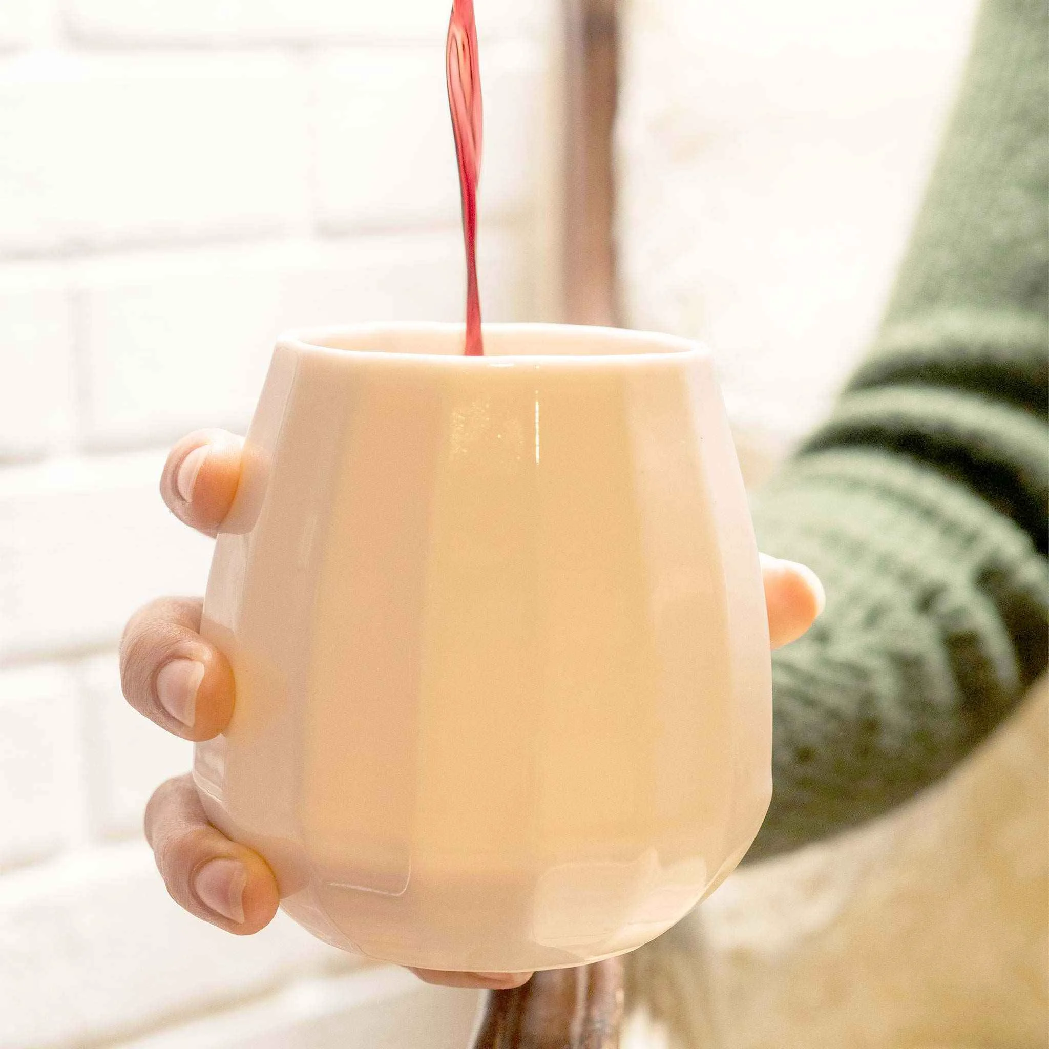 Next-Generation Translucent Porcelain Wine Glass Consistent