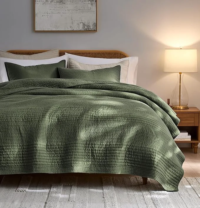 Breathable palassio Striped Olive Green Cotton Quilt California Cal King Size Bedding Sets Oversized Lightweight Channel Pick Stitch Textured Bedspread Soft Farmhouse Coverlet for All Season 2 Shams Functional
