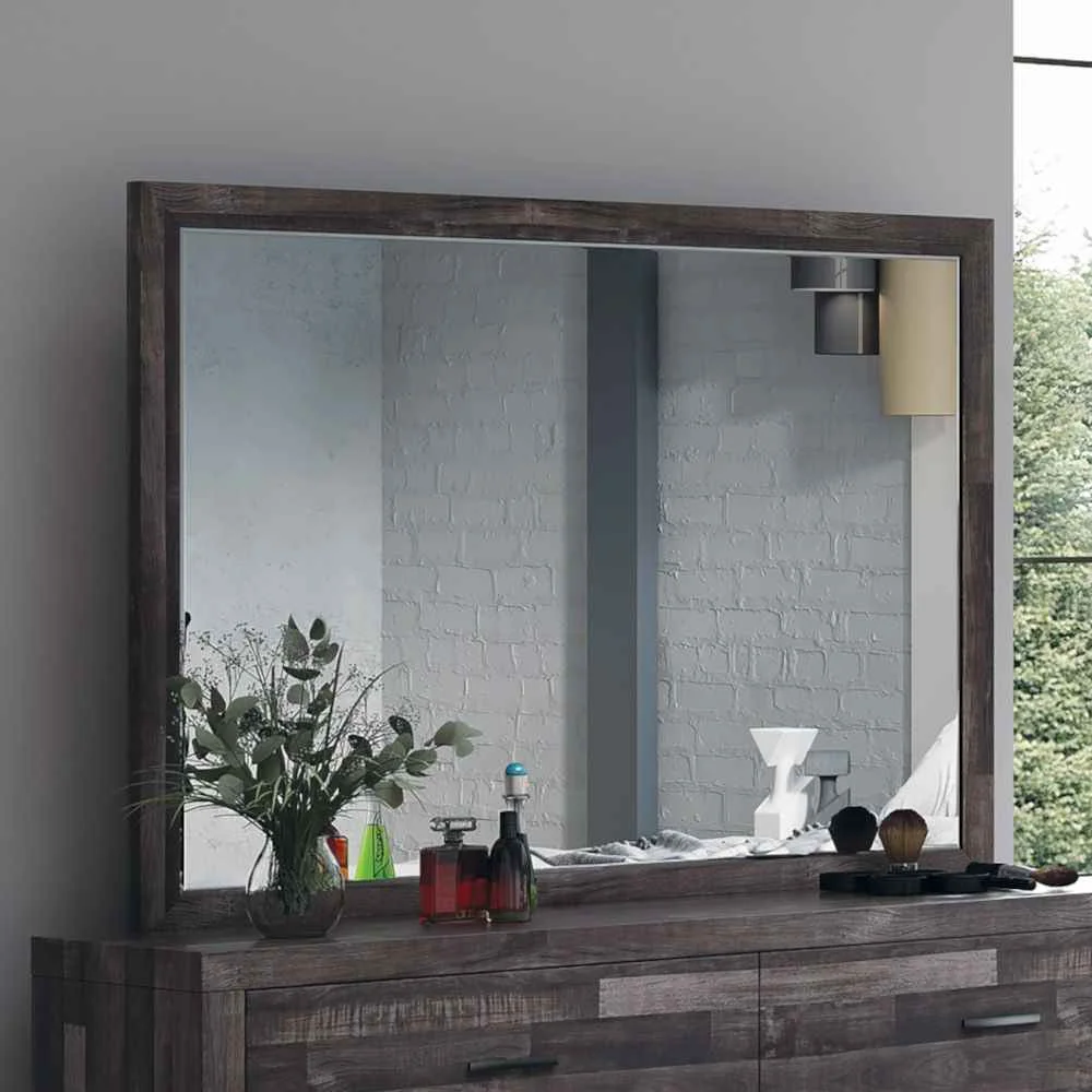 Classic Juniper – Mirror – Dark Oak World-Class