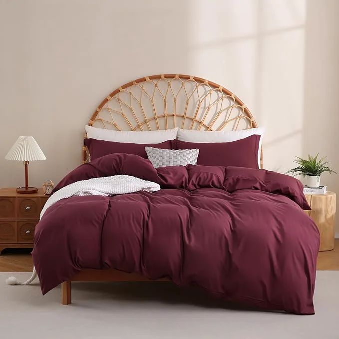World-Class JSD Burgundy Duvet Cover Set Queen Size 3 Piece Duvet Cover with Pillow Shams Soft Brushed Microfiber Zipper Closure Comforter Not Included Refined