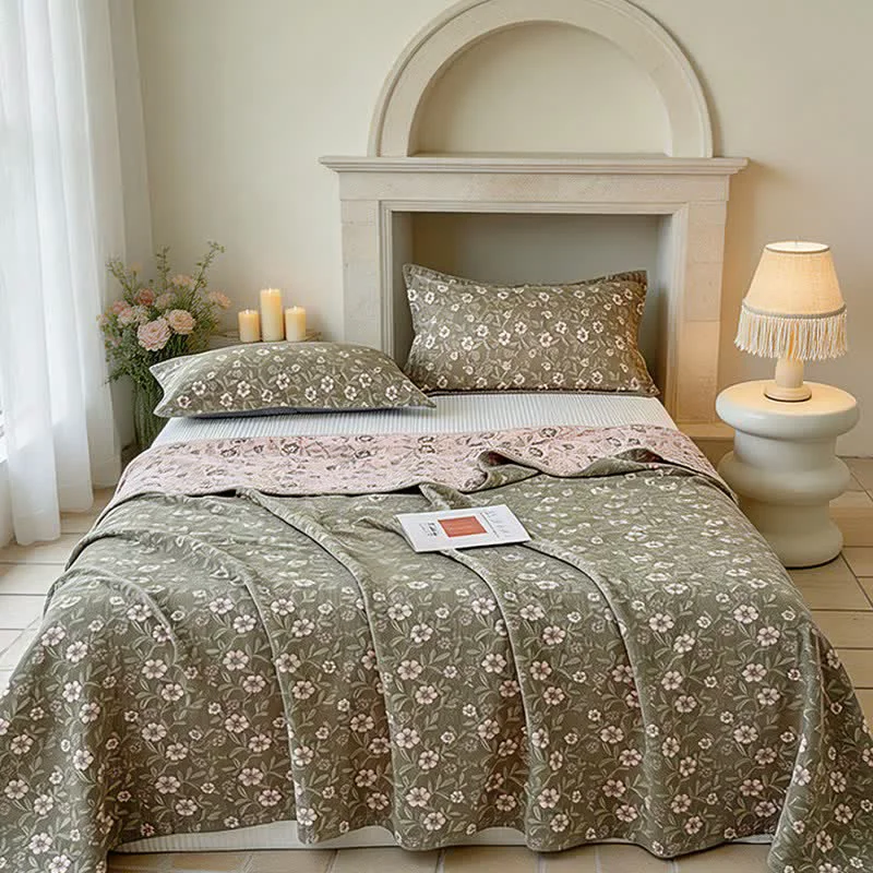 Optimized Ownkoti Reversible Rustic Flower Jacquard Cotton Quilt Solid