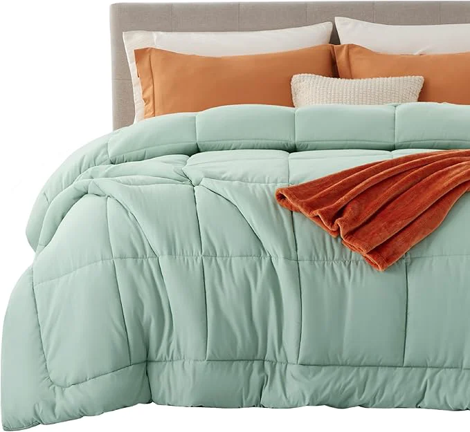 Trendy Bedsure Comforter Duvet Insert – Quilted Comforters King Size All Season Duvet GentleSoft Down Bedding with 8 Tabs Gifts for Women Men Sage Green King 90 x 102 Inches Reusable