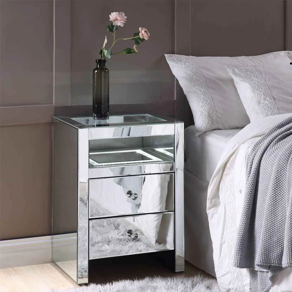 Practical Dominic – Accent Table With LED – Mirrored Exclusive