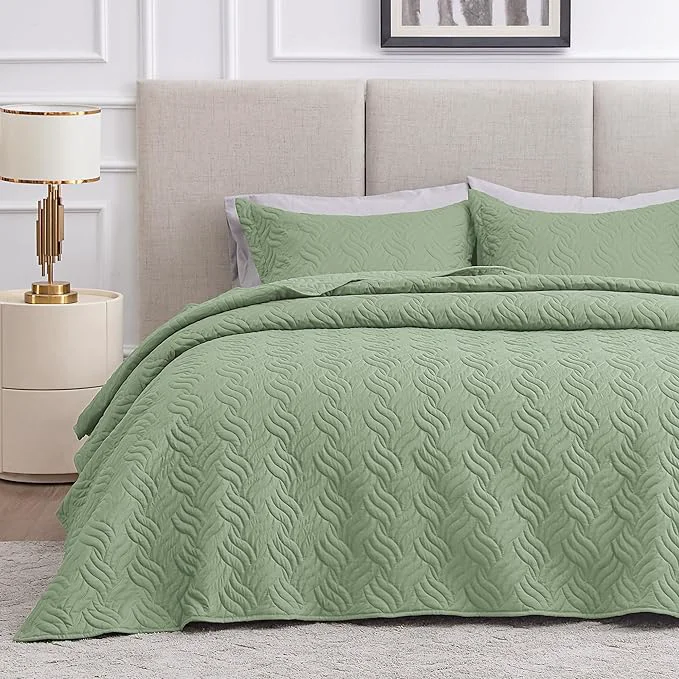Detailed Love 39 s cabin King Size Quilt Bedding Set Sage Bedspreads – Bed Summer Lightweight Bedspread Comforter – Wave Pattern Bedding Coverlet for All Season – 3 Pieces 1 Quilt 2 Pillow Shams Fashionable