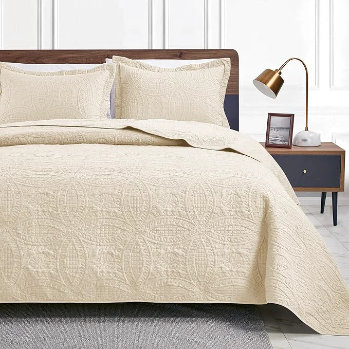 Enhanced Love 39 s cabin Oversized King Size Quilt Bedding Set Beige Bedspreads – Oversized King Lightweight Bedspread Comforter – Coin Pattern Coverlet for All Season – 3 Pieces 1 Quilt 2 Pillow Shams Recyclable