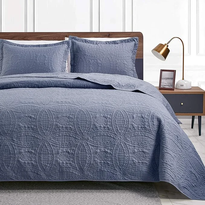 Organic Love 39 s cabin Twin Quilt Set Blue Bedspreads – Soft Bed Summer Lightweight Bedspread Comforter – Modern Style Coin Pattern Coverlet for All Season – 2 Pieces 1 Quilt 1 Pillow Sham Pure