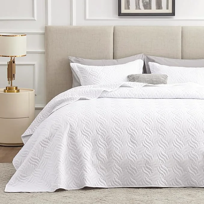 Verified Love 39 s cabin Quilts for Full Bed White Bedspreads Bedding Set – Lightweight Bedspread Comforter – Wave Pattern Bedding Coverlet for All Season – 3 Pieces 1 Quilt 2 Pillow Shams Solid