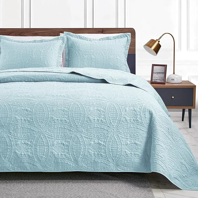 Contemporary Love 39 s cabin Quilts for Queen Bed Spa-Blue Bedspreads – Soft Bed Summer Lightweight Bedspread Comforter – Modern Style Coin Pattern Coverlet for All Season – 3 Pieces 1 Quilt 2 Pillow Shams Green