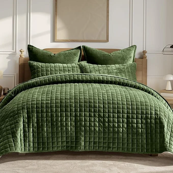 Durable RECYCO Luxury Velvet Quilt Set King Size Bedding Sets Ultra Soft Velvet Comforter Set Lightweight Channel Box Stitch Oversized Bedspread Coverlet for All Season with 2 Shams Loden Green Long-Lasting