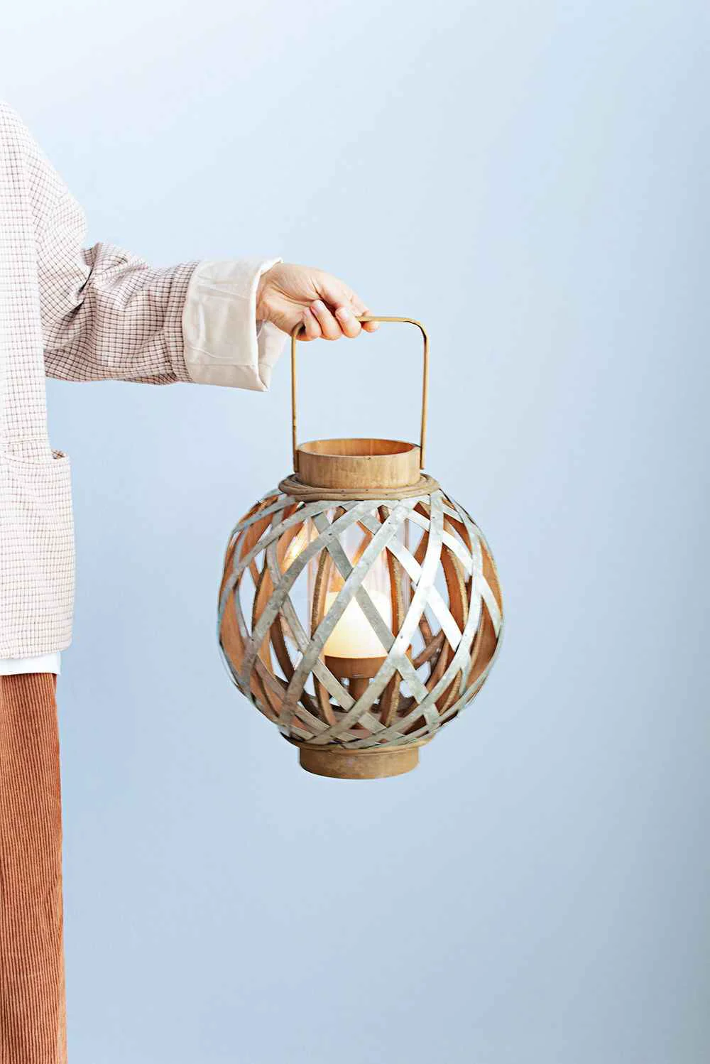 Fine Crafted Decorative Lantern With Handle Wooden Lantern For Indoor Outdoor Home Garden Wedding – Silver Refined