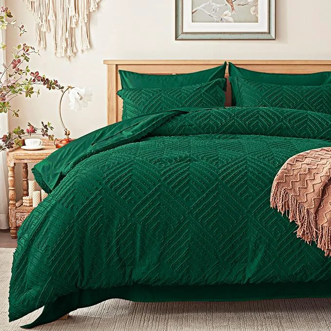 Minimalist Zzlpp Queen Comforter Set 7 pieces Emerald Green Tufted Bed in a Bag with Comforter and Sheets All Season Boho Bedding Sets with Comforter 2 Pillow Shams 2 Pillowcases 1 Flat Sheet First-Class