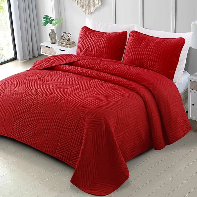 Fine Crafted Exclusivo Mezcla California King Quilt Bedding Set Lightweight Red Oversized King Bedspreads Soft Modern Geometric Coverlet Set for All Seasons 1 Quilt and 2 Pillow Shams Luxury