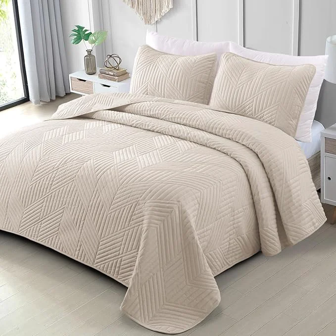 Comfortable Exclusivo Mezcla Ultrasonic Full Queen Quilt Bedding Set Lightweight Brich Beige Bedspreads Soft Modern Geometric Coverlet Set for All Seasons 1 Quilt and 2 Pillow Shams Premium