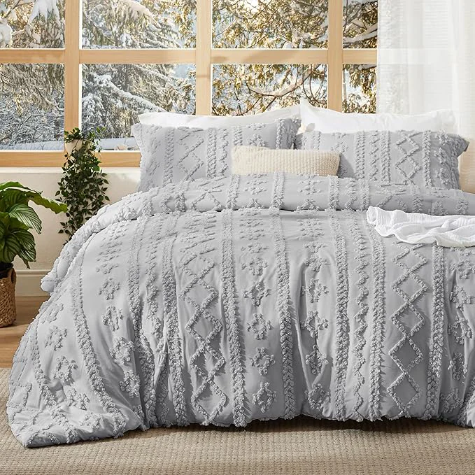 Green Bedsure Tufted Boho Comforter Set Queen Size – Light Grey Boho Bed Set GentleSoft™ 3 Pieces Farmhouse Shabby Chic Embroidery Bedding Gifts for Woman Soft Jacquard Queen Comforter for All Seasons Selected