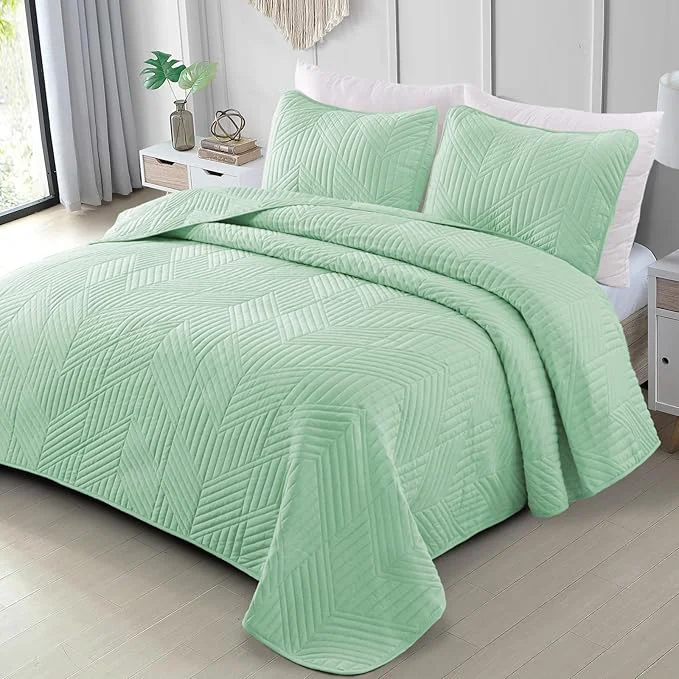 Functional Exclusivo Mezcla Ultrasonic Twin Quilt Bedding Set Lightweight Mint Green Bedspreads Soft Modern Geometric Coverlet Set for All Seasons 1 Quilt and 1 Pillow Sham