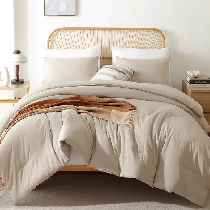 Premium Material ROSGONIA King Size Comforter Set Light Khaki 3pcs King Comforter Set 1 Khaki Comforter amp 2 Pillowcases All Season Lightweight Bedspread Blanket Quilt Consistent